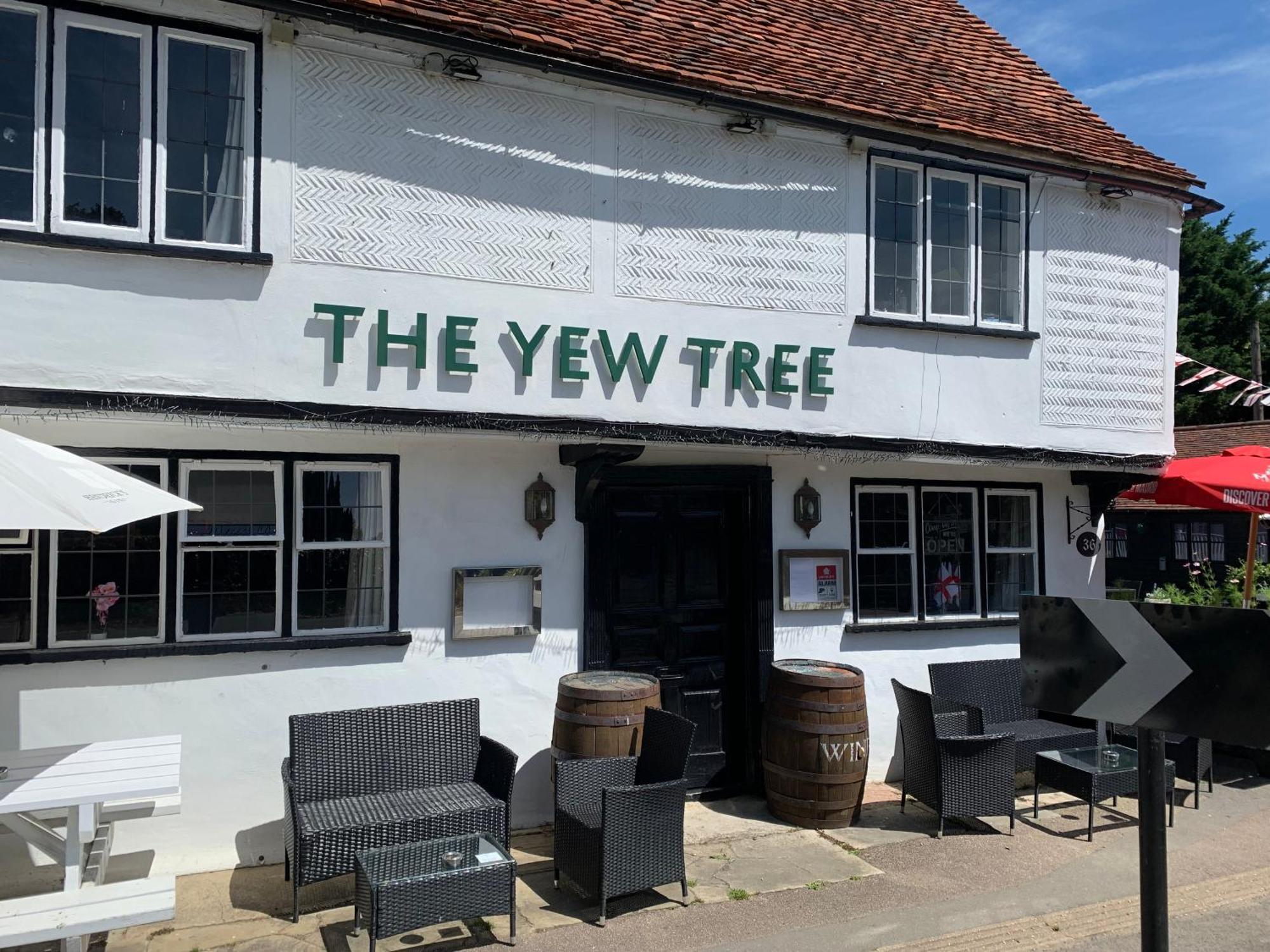 Stay And Relax At The Yew Tree Manuden Exterior foto